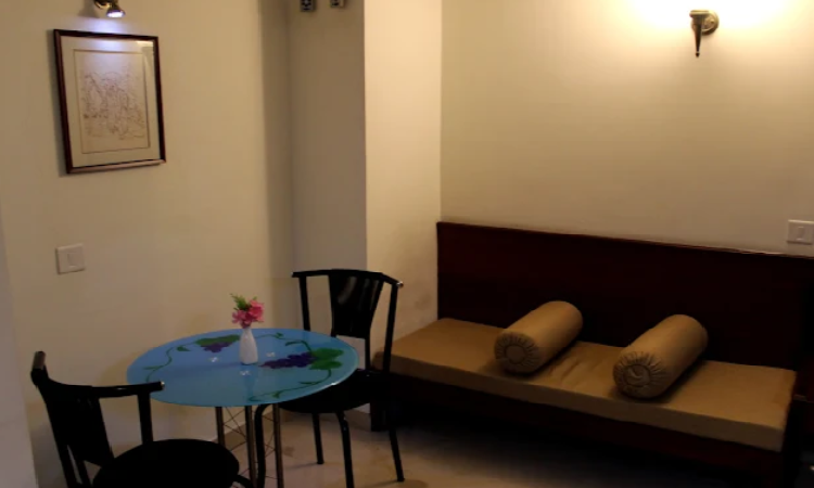1 x Standard Room